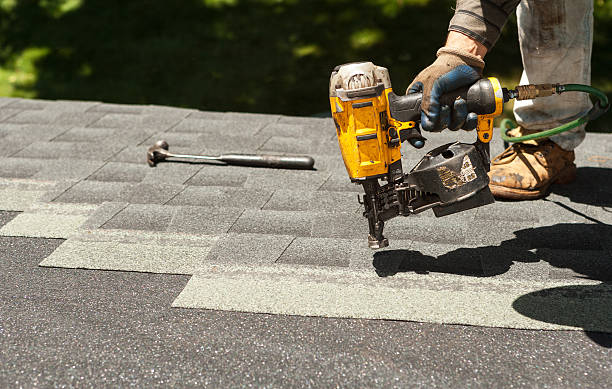 Best Roof Gutter Cleaning  in Hideo, UT